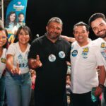 Em Dianópolis, Marcos Júnior caminha com Dorinha, Wanderlei, Gaguim, Eduardo Gomes e Janad